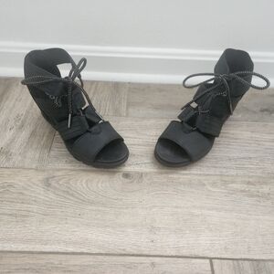 Sorel Black Lace-Up Women's Sandals